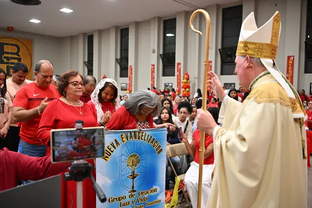 Foto 60 de la Gran Vigilia de Pentecostés 2026