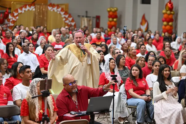 Foto 92 de la Gran Vigilia de Pentecostés 2026