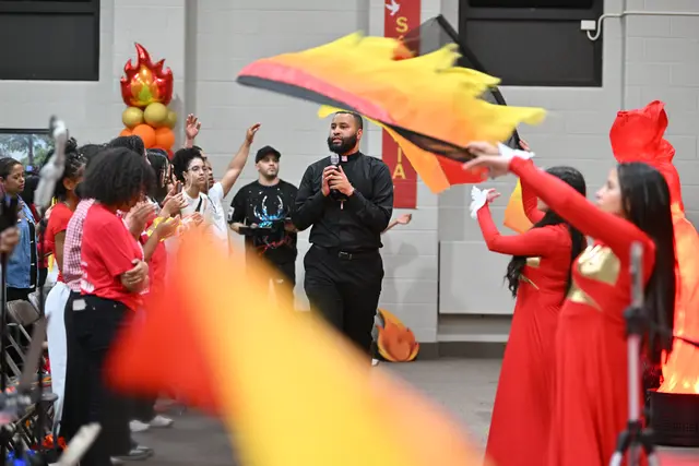 Foto 129 de la Gran Vigilia de Pentecostés 2026